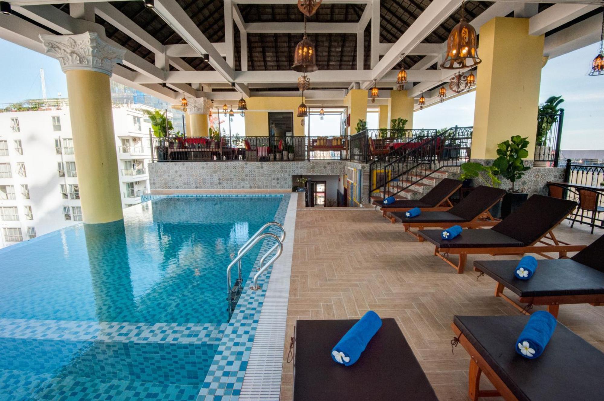 Khmer Surin Boutique Guesthouse Phnom Penh Exterior foto