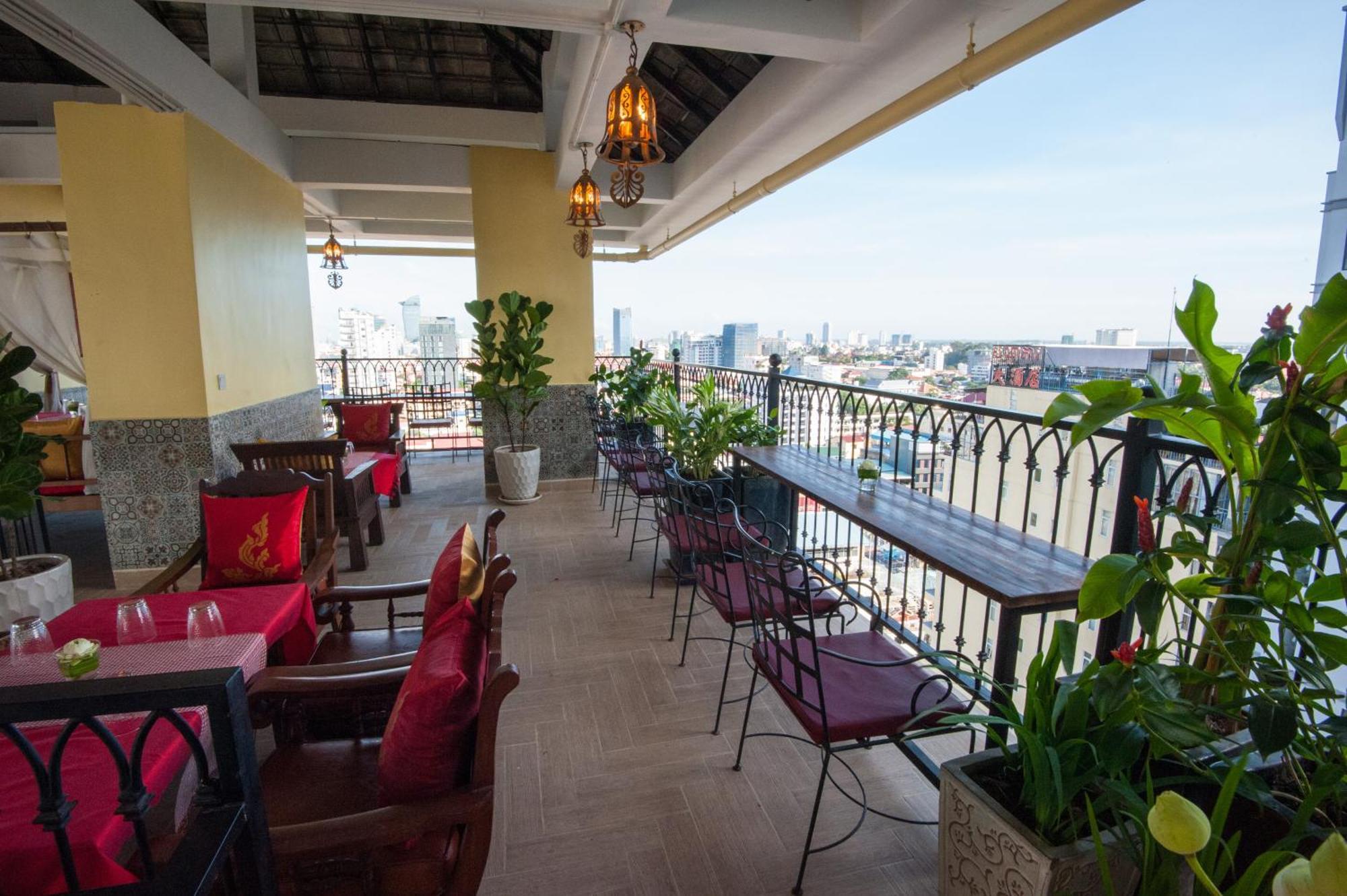 Khmer Surin Boutique Guesthouse Phnom Penh Exterior foto